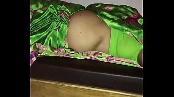 Green Saree aunty s. belly