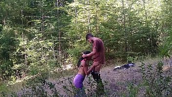 ARGENTINOS SEXO AL AIRE LIBRE - MAMADA EN BOSQUE CHILENO (VIDEO INCOMPLETO)