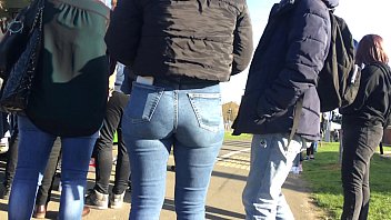 Teen jeans street