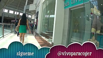 Siguiendo chicas en minifalda sexis en xalapa