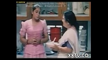 Bollywood mallu love scenes collection 003