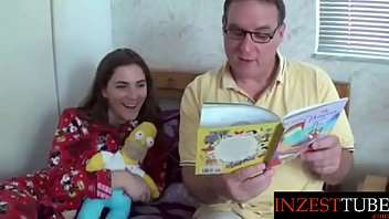 Inzesttube.com - Daddy Reads Daughter a Bedtime Story...